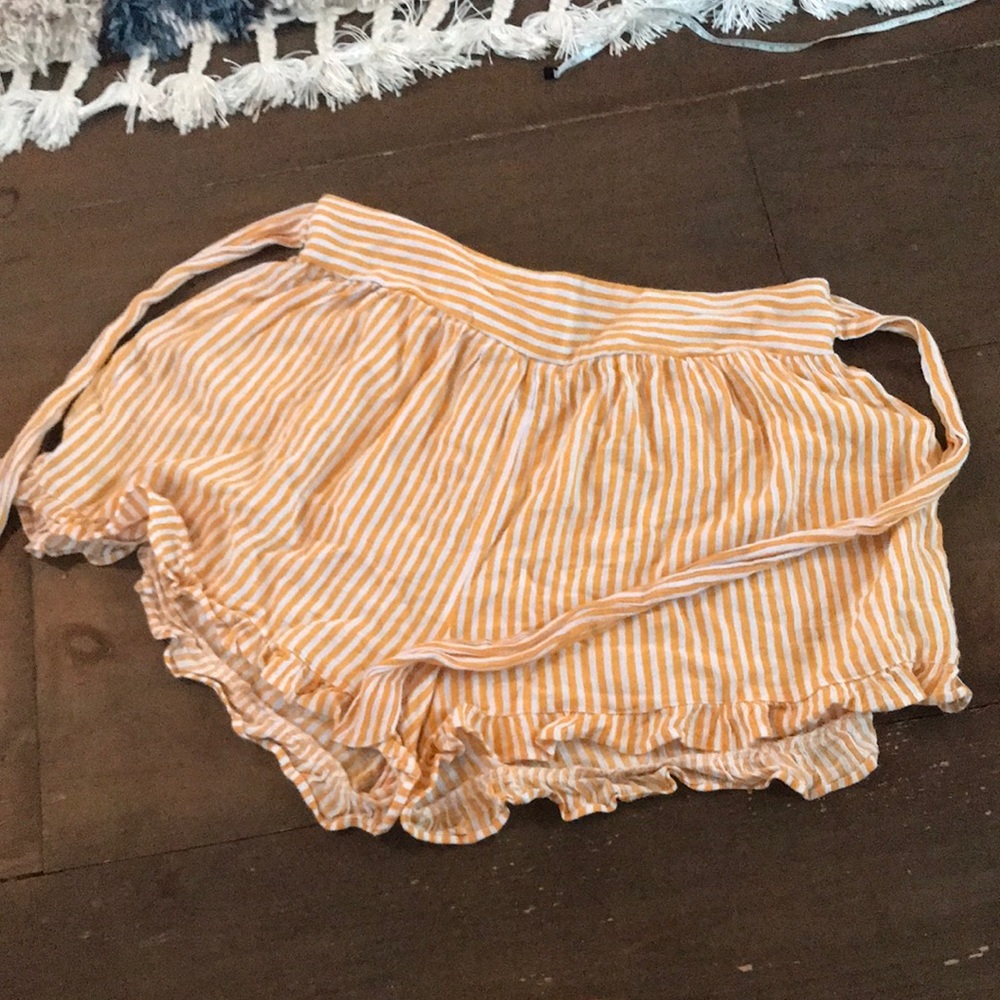Adorable and comfy shorts with tie